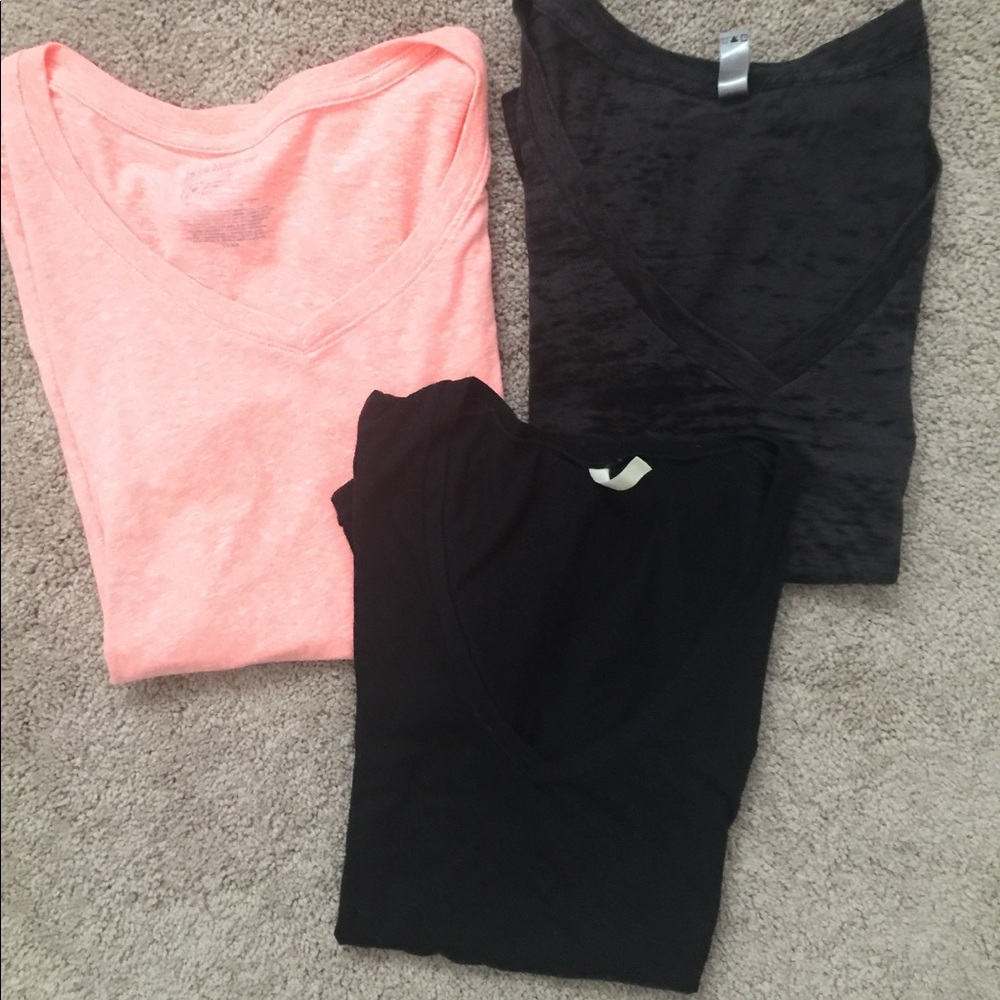 T-shirt bundle size M